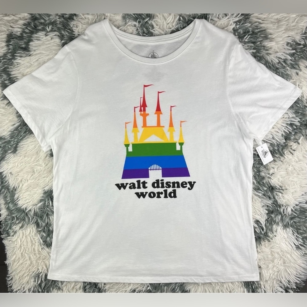 NWT Disney Unisex Graphic T-Shirt White Size 1x